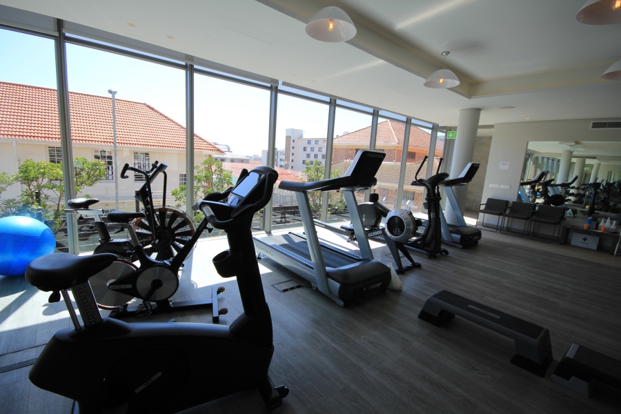 To Let 1 Bedroom Property for Rent in Sea Point Western Cape
